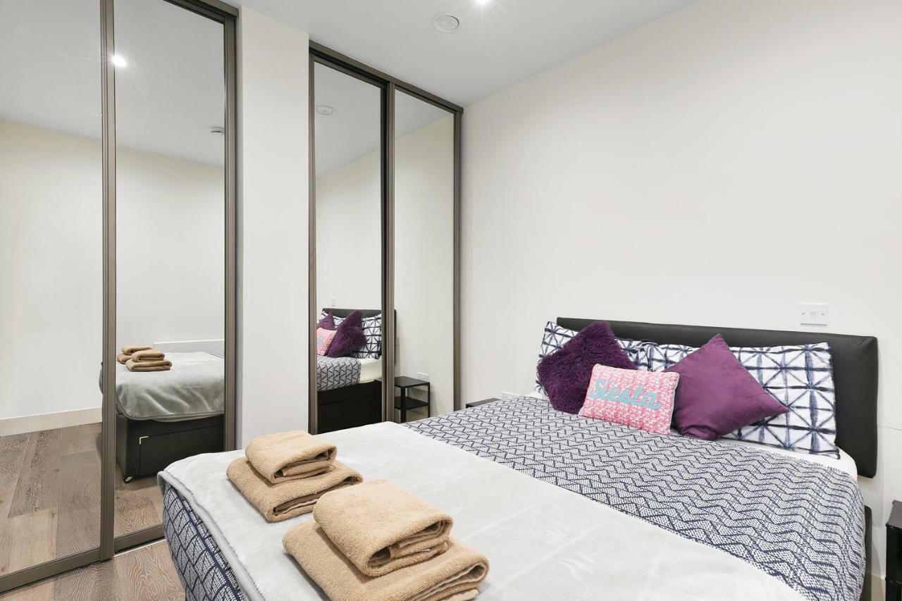 Mondial Apartments At Heathrow Harmondsworth Exterior foto